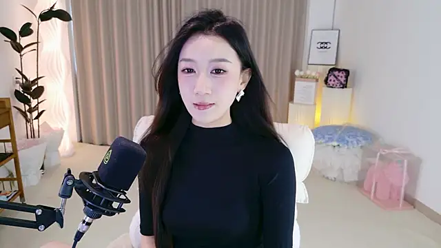 Snapshot of Dancing-CoCo-Pro chatting on 05/29/26, 04:43 Dancing-CoCo-Pro online show from 05/29/26, 04:43