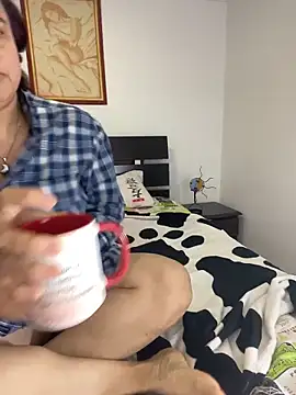 Snapshot of Roxie_Blade_Dyva chatting on 04/20/26, 12:30 Roxie Blade Dyva online show from 04/20/26, 12:30