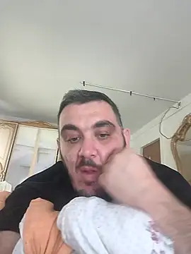 Snapshot of Maryo69v8 chatting on 04/12/26, 03:06 Maryo69v8 online show from 04/12/26, 03:06