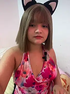 Karina PrettyHot69 online show from 04/28/26, 05:12
