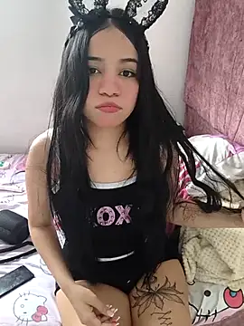 Snapshot of Tatiana_Flame69 chatting on 04/14/26, 08:04 Tatiana Flame69 online show from 04/14/26, 08:04