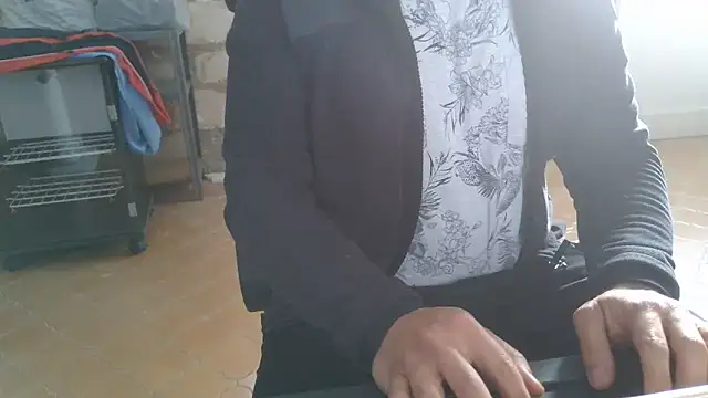 brunosso85ita online show from 05/06/26, 04:56