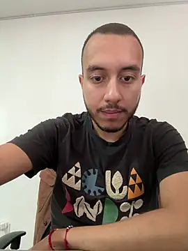 Snapshot of cristianstone2 chatting on 04/16/26, 02:51 cristianstone2 online show from 04/16/26, 02:51