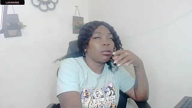 hotbrunettecasandra online show from 11/14/25, 02:43