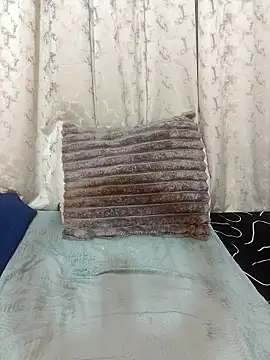DimpleQueen 01 online show from 04/25/26, 07:00