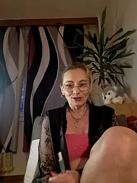 Snapshot of Blond_lady_czech chatting on 04/18/26, 06:23 Blond lady czech online show from 04/18/26, 06:23