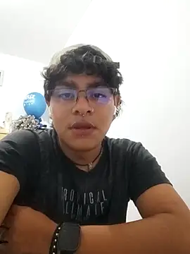 xhecho uzumaki online show from 05/10/26, 04:28