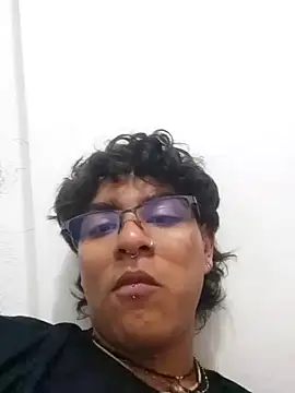 xhecho uzumaki online show from 05/12/26, 04:09