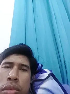 Snapshot of ChinoR3095 chatting on 04/24/26, 05:32 ChinoR3095 online show from 04/24/26, 05:32