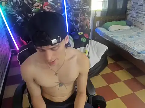 Snapshot of sebas_jusa chatting on 04/19/26, 12:37 sebas jusa online show from 04/19/26, 12:37