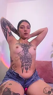 Snapshot of GigixXxOS chatting on 04/30/26, 10:36 GigixXxOS online show from 04/30/26, 10:36