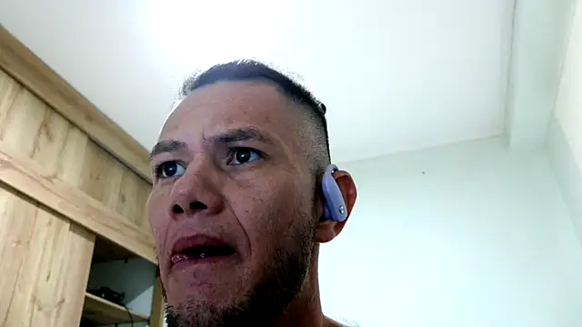 andrew 1520 online show from 11/18/25, 08:35