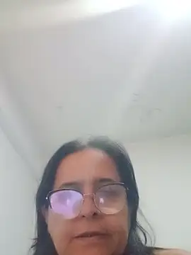 Snapshot of PienCanela chatting on 05/27/26, 11:07 PienCanela online show from 05/27/26, 11:07