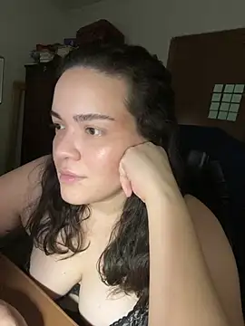 dayanestephany1 online show from 04/29/26, 03:43