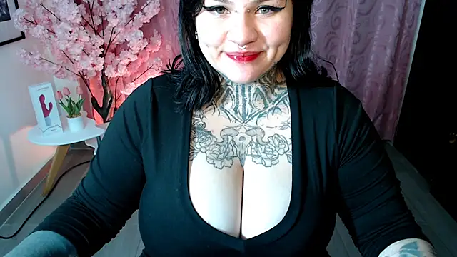 sherlytattos online show from 04/12/26, 06:40