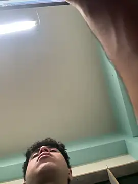 Snapshot of tobiasxhot chatting on 04/11/26, 05:34 tobiasxhot online show from 04/11/26, 05:34