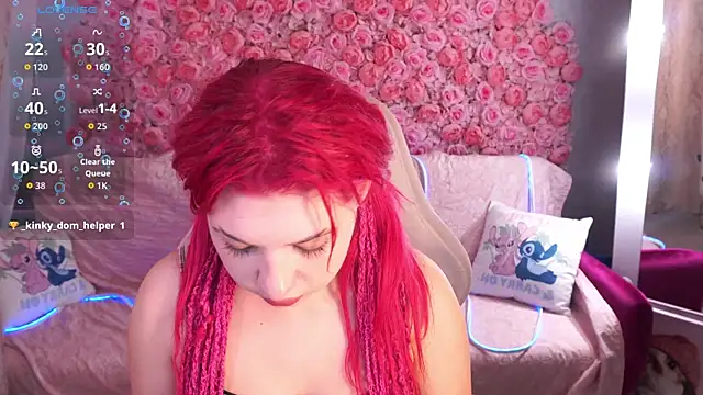 Snapshot of PinkyTrix chatting on 04/16/26, 12:50 PinkyTrix online show from 04/16/26, 12:50