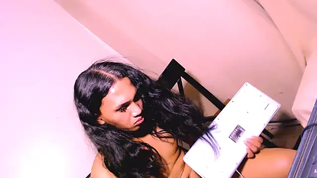 slutty aki online show from 05/16/26, 10:36