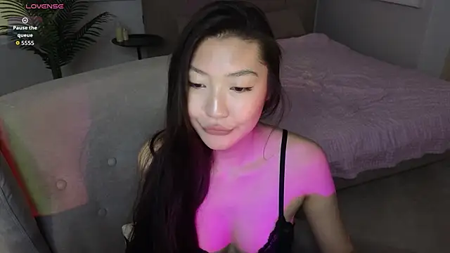 Snapshot of Asel_e chatting on 04/13/26, 06:19 Asel e online show from 04/13/26, 06:19