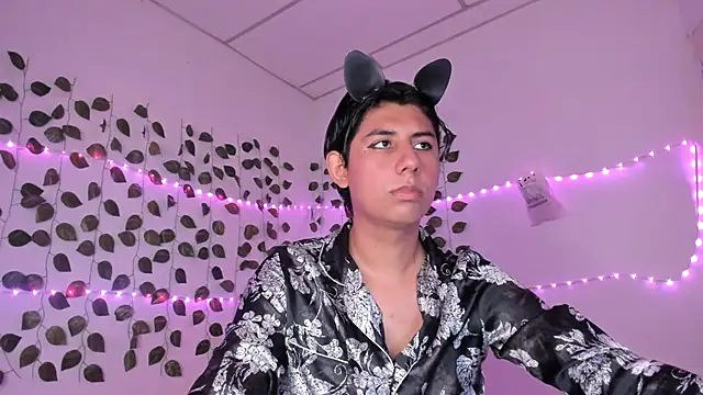 Snapshot of Ericahot3 chatting on 04/11/26, 03:49 Ericahot3 online show from 04/11/26, 03:49