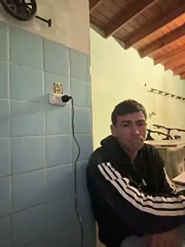 Snapshot of anime221 chatting on 04/24/26, 07:44 anime221 online show from 04/24/26, 07:44