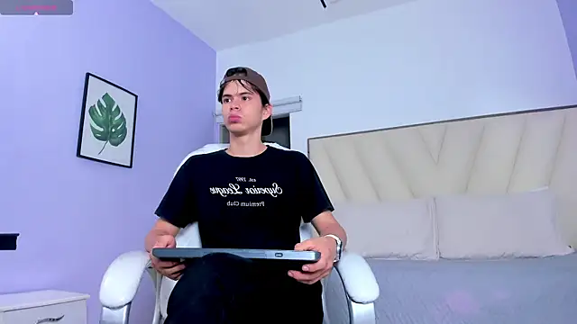 Angel wish  online show from 05/20/26, 03:56