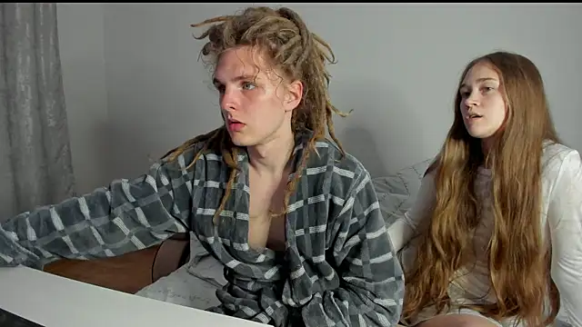 SurfSexCouple1 online show from 05/15/26, 09:11