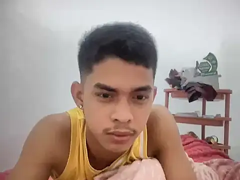 yourhotasian jhonpol16 online show from 04/26/26, 05:21