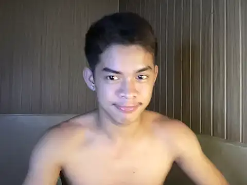 yourhotasian jhonpol16 online show from 05/11/26, 04:48