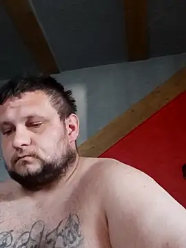 Snapshot of Klaudius6969 chatting on 04/25/26, 02:25 Klaudius6969 online show from 04/25/26, 02:25