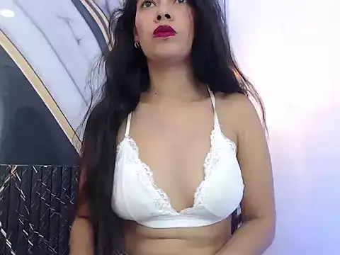 Vanessa Lune online show from 04/24/26, 12:07