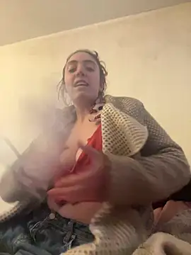 Snapshot of miss_bbyxxx chatting on 02/10/26, 02:32 miss bbyxxx online show from 02/10/26, 02:32