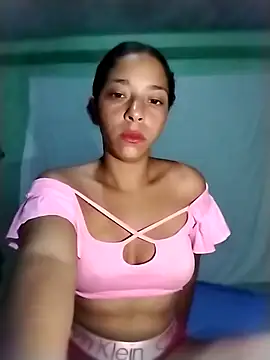 YuliBrayan online show from 04/15/26, 06:09