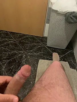 Nrwboy12 online show from 04/12/26, 01:32