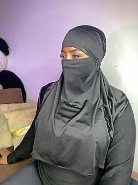 Snapshot of yasmin_georgina chatting on 04/27/26, 07:28 yasmin georgina online show from 04/27/26, 07:28