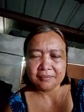 Snapshot of jeanyummytits chatting on 04/21/26, 11:18 jeanyummytits online show from 04/21/26, 11:18