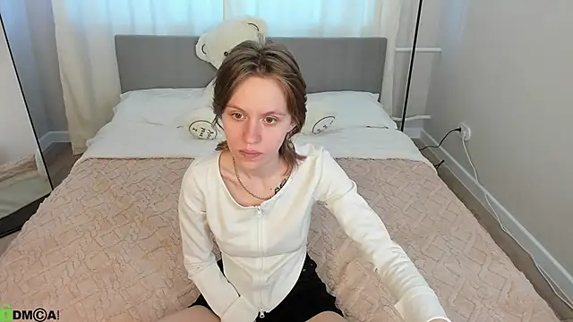Snapshot of Milena_Milyan chatting on 05/02/26, 01:10 Milena Milyan online show from 05/02/26, 01:10