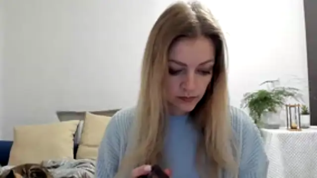 Snapshot of Severina7 chatting on 04/14/26, 06:14 Severina7 online show from 04/14/26, 06:14