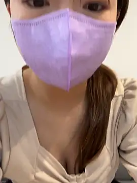 Snapshot of MOKAchann chatting on 07/16/26, 11:33 MOKAchann online show from 07/16/26, 11:33