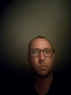 Snapshot of dmfv1288 chatting on 04/24/26, 04:15 dmfv1288 online show from 04/24/26, 04:15