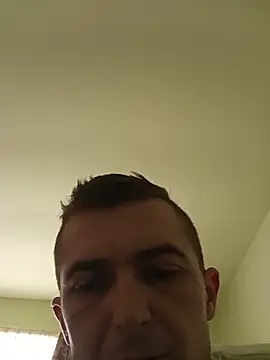 Snapshot of Mariofls chatting on 06/03/26, 02:55 Mariofls online show from 06/03/26, 02:55