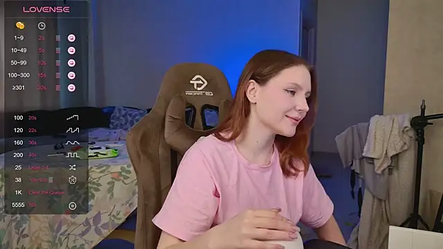 YouHoldMee online show from 06/02/26, 02:02