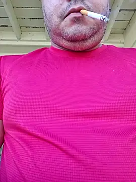 Snapshot of reinierch chatting on 04/25/26, 02:58 reinierch online show from 04/25/26, 02:58