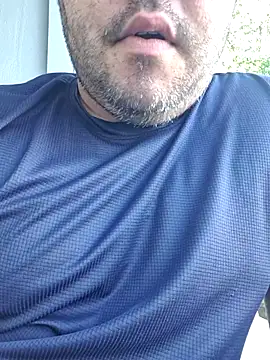 Snapshot of reinierch chatting on 06/13/26, 01:09 reinierch online show from 06/13/26, 01:09