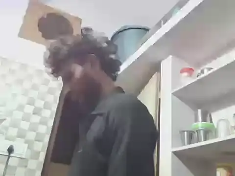 itsmemadhu2019 online show from 04/12/26, 10:37