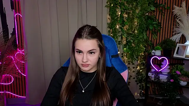 Snapshot of NicolePerkins chatting on 04/13/26, 05:29 NicolePerkins online show from 04/13/26, 05:29