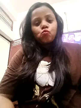 Snapshot of its_mona_001 chatting on 04/26/26, 06:27 its mona 001 online show from 04/26/26, 06:27