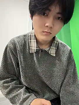 Snapshot of xf-110 chatting on 04/28/26, 03:33 xf-110 online show from 04/28/26, 03:33