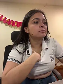 Selene  Ferrer online show from 05/21/26, 01:07