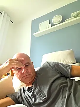 Snapshot of mannohmann5 chatting on 07/20/26, 10:39 mannohmann5 online show from 07/20/26, 10:39